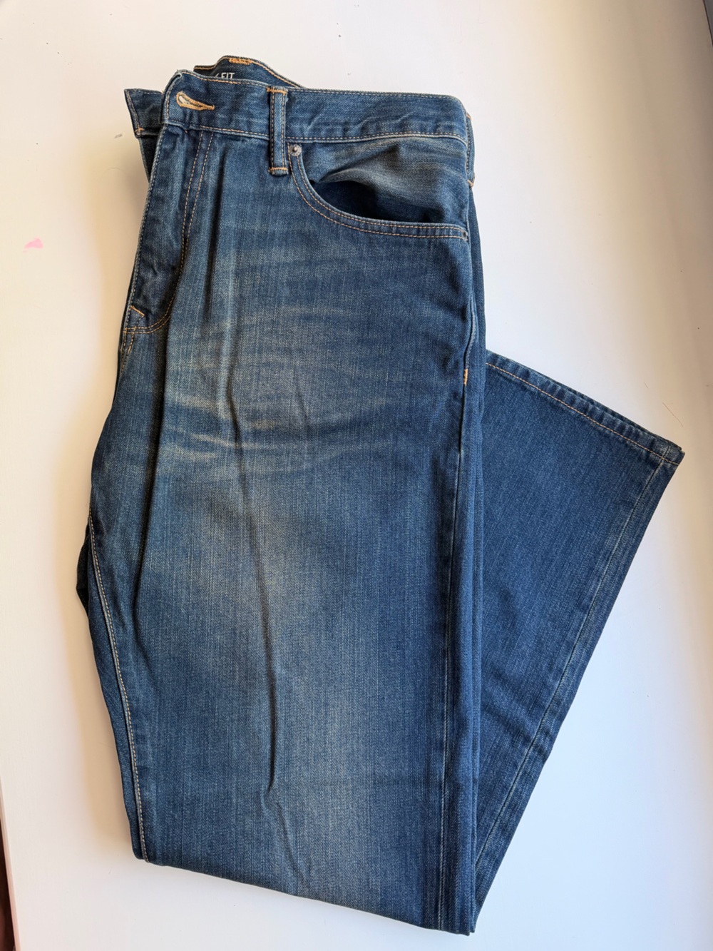 2/$25 Gap Men's Straight Fit Jeans - Dark Blue Wash 38x32 - Picture 4 of 4
